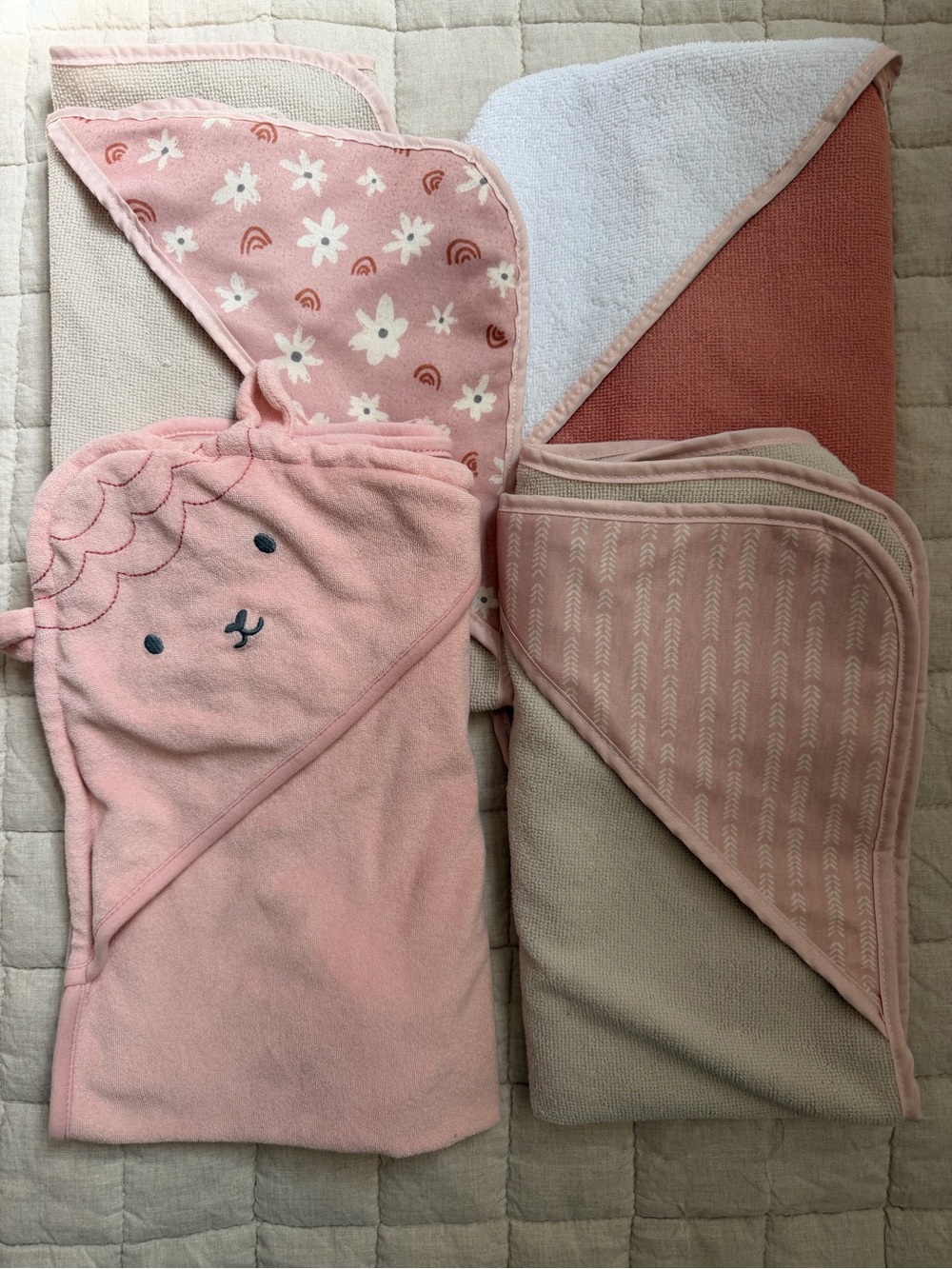 S/4 Hooded Baby Towels Set - Soft and Plush in Pink, Blush, Cream, Coral